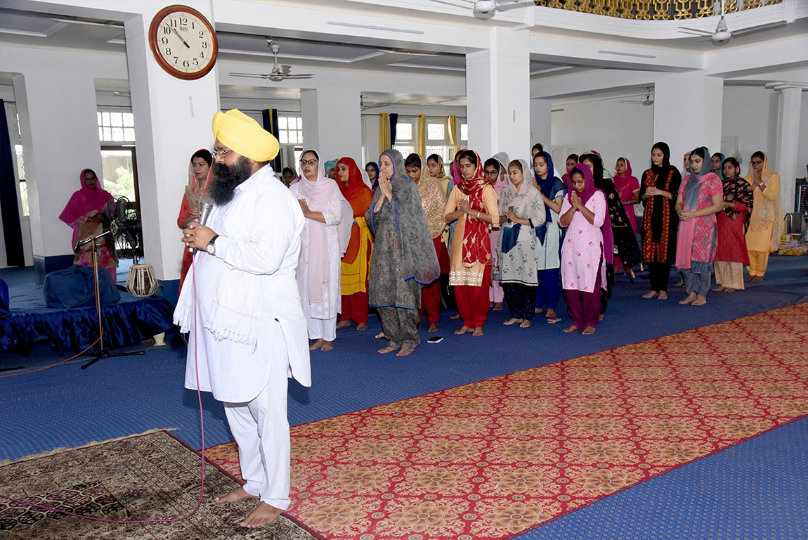 Paid obeisance at Gurudwara Chevin Patshahi to seek blessings for the new session